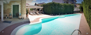  Glamour Bed & Breakfast  Монтальто-Уффуго